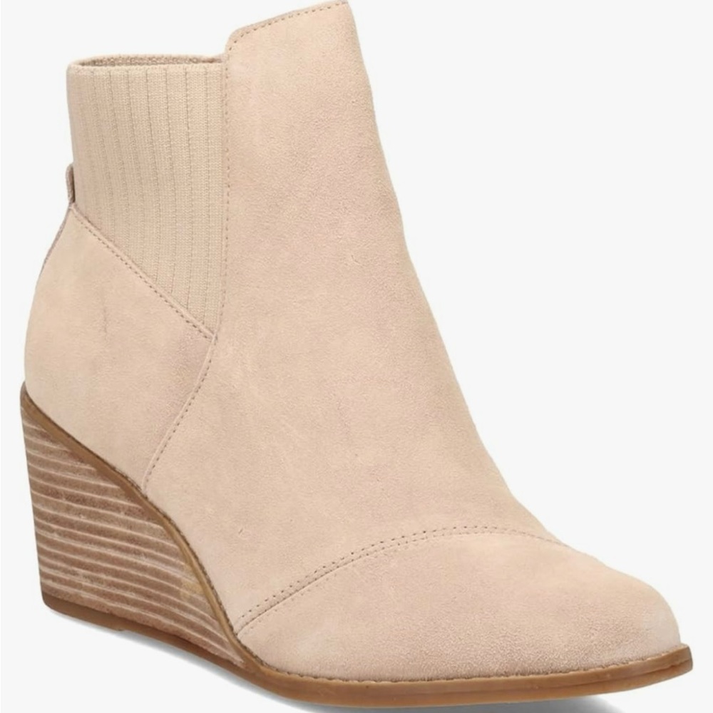 TOM’s Sadie Boot NWOT Size 8.5